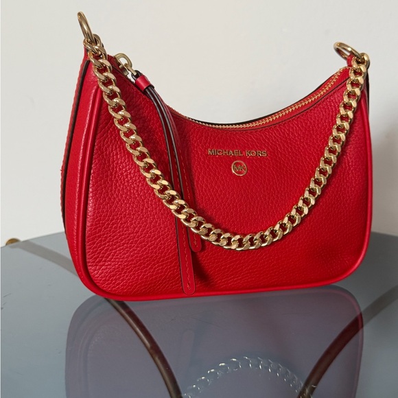 Michael Kors Red Shoulder Bag with Gold Chain - Picture 4 of 4